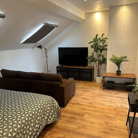 Immeuble Au Coeur De Bruxelles : Vivez L'Experience Unique De La Rue Verbist 外观 照片